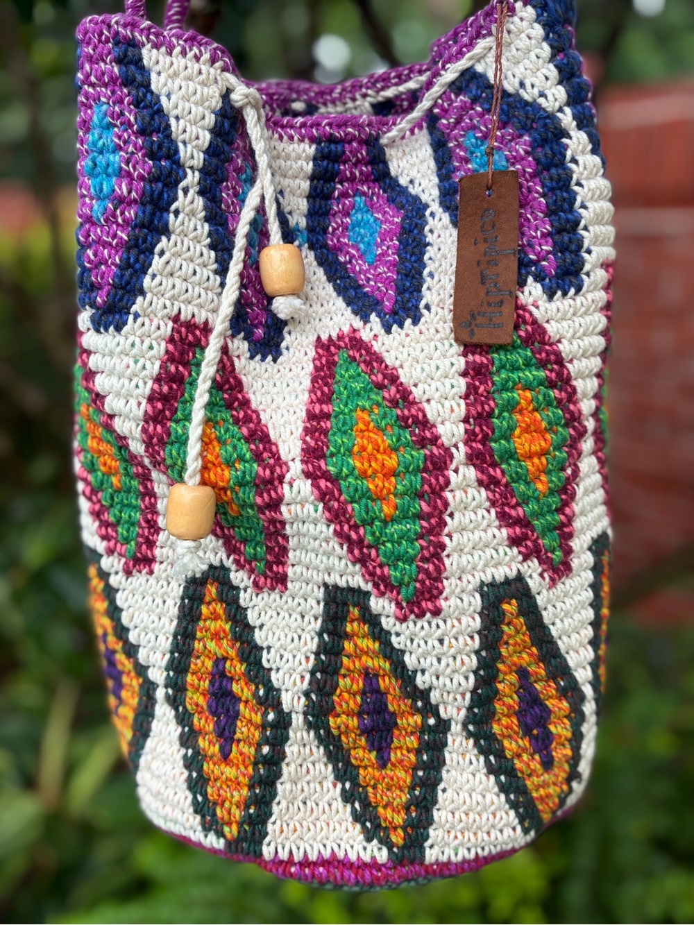 HIPTIPICO Vibrant Crochet Drawstring Bucket Bag Woven Strap Boho 60’s Size M